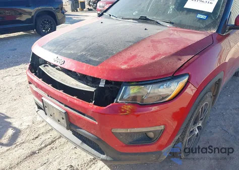 2018 Jeep Compass Latitude Fwd from USA, damaged, VIN 3C4NJCBB0JT286777